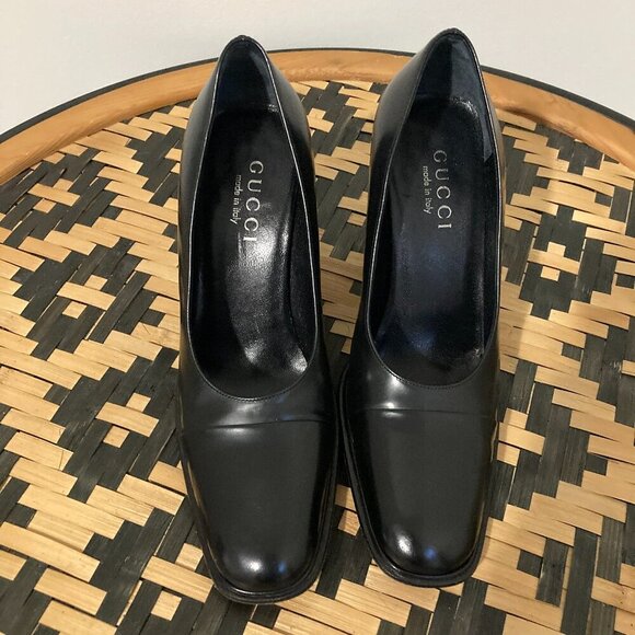 Gucci Black Patent Leather Slip On Pumps 4" Heel Size 6 B Classic Designer Itay - Picture 1 of 10